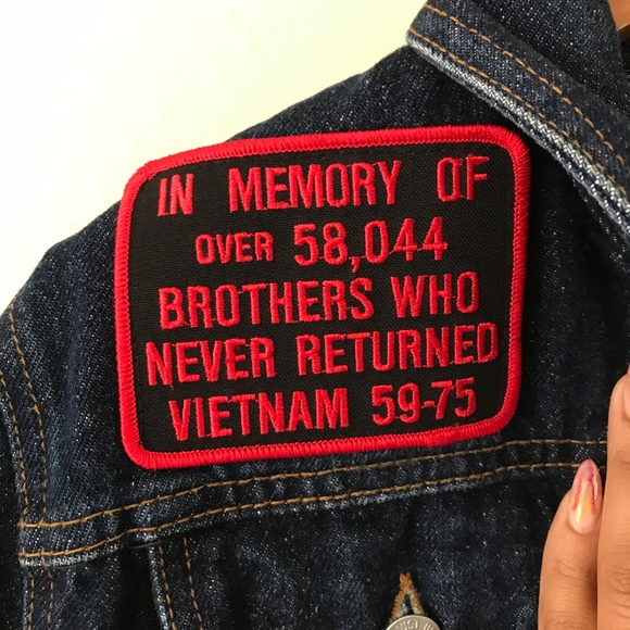 Rare Vintage Jean Jacket with Patches - Vietnam L - Picture 2 of 9